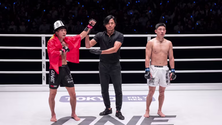 Adilet Kalenderov Defeats Jang Seon Gyu by Unanimous Decision