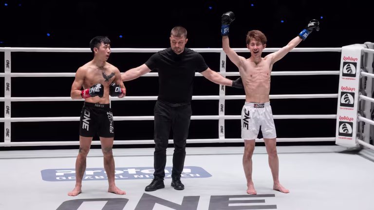 Yuto Hirayama Makes Destructive Debut, Stops Li-Chih Yeh in Round 1