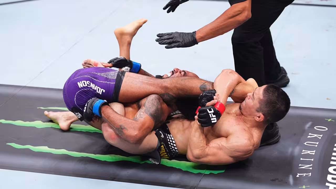 Asu Almabayev Outworks and Submits Charles Johnson in Third-Round Finish