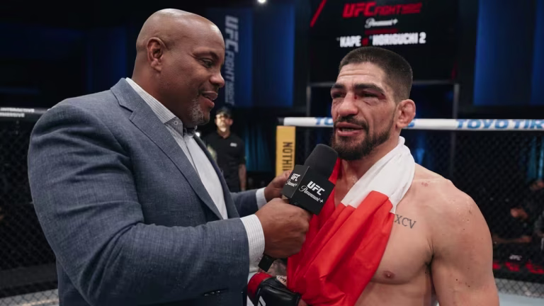 Gaston Bolanos Outworks Michael Aswell for Hard-Earned Decision Victory at UFC Fight Night