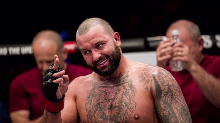 Josh Hokit Says He Won’t Trade Power Shots With Derrick Lewis