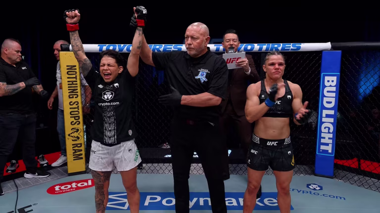 Ketlen Souza Crushes Ariane Carnelossi With Fast Round 1 TKO
