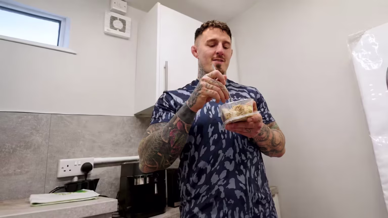 Tom Aspinall Reveals 6,000-Calorie Fight Camp Diet to Fuel Heavyweight Training