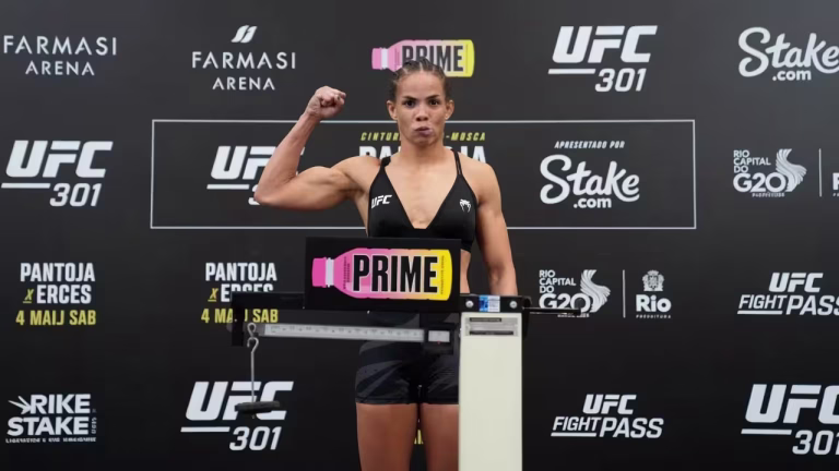 Dione Barbosa Submits Anna Melisano in Round 1 at UFC Oklahoma City