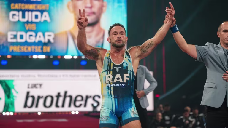 Frankie Edgar Defeats Clay Guida by 9-1 Score in RAF 11 Wrestling Bout