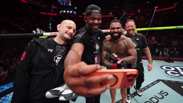 Gable Steveson Dominates with First-Round KO in Explosive UFC Debut Against Elisha Ellison
