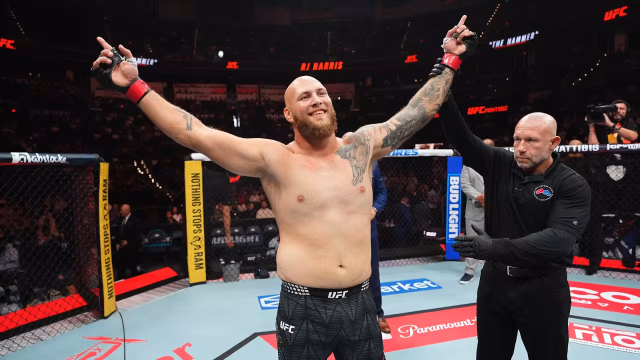 RJ Harris Scores First-Round TKO Over Alvin Hines in UFC Debut