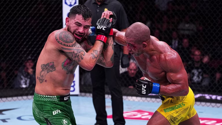 Gregory Rodrigues Takes Unanimous Decision Over Anthony Hernandez in Sacramento